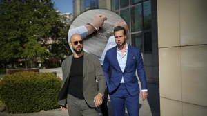 Frații Tate au fost trimiși în judecată de DIICOT. Bunuri de aproape 1 milion de euro, la un pas de a fi confiscate