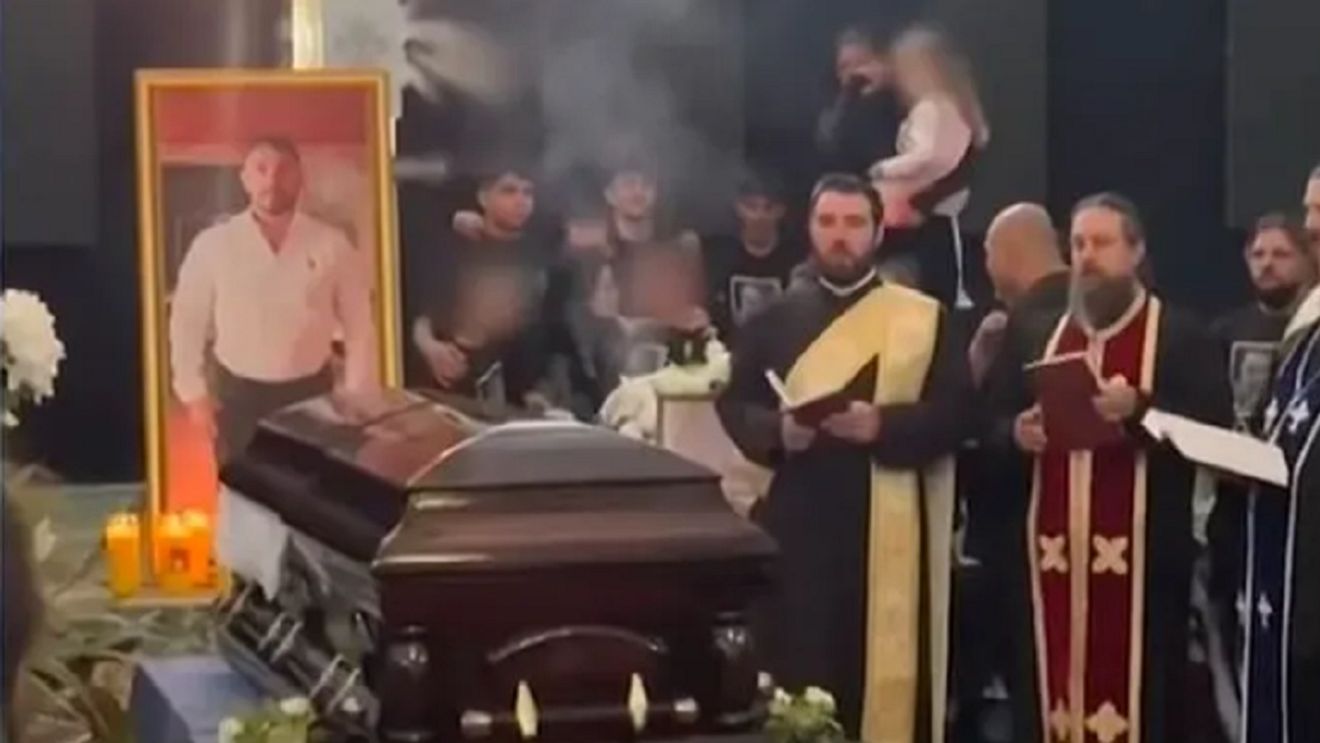 Familia lui Costel Corduneanu refuză să deschidă sicriul cu trupul neînsuflețit. Motivul pentru care apropiații au luat această decizie