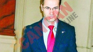 Cere reducerea pensiei alimentare