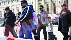 I-a aprins "printesei" o lumanare la Mitropolie