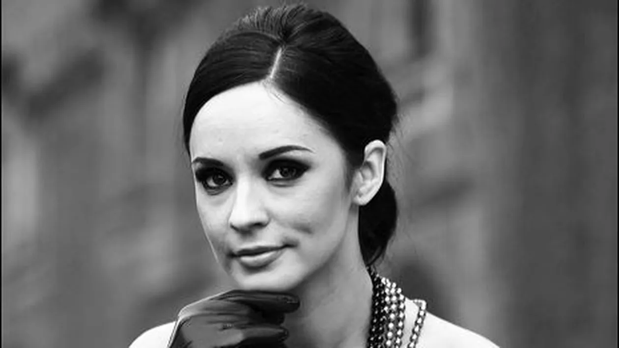 A dansat un tango pasional cu un dansator profesionist. Vezi aici cat de expresiva si senzuala era Andreea Marin in 2007 si 2008