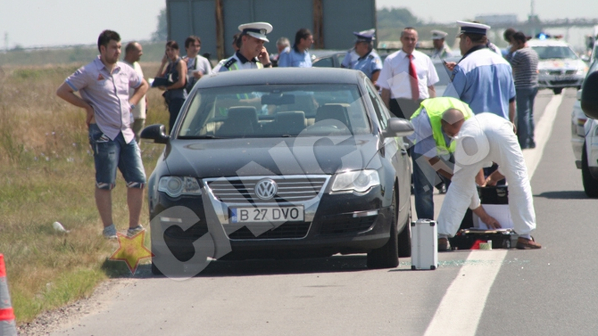 Jaf armat pe autostrada Bucuresti-Pitesti! O masina care transporta bijuterii a fost atacata si pradata de 20 de kilograme de aur!