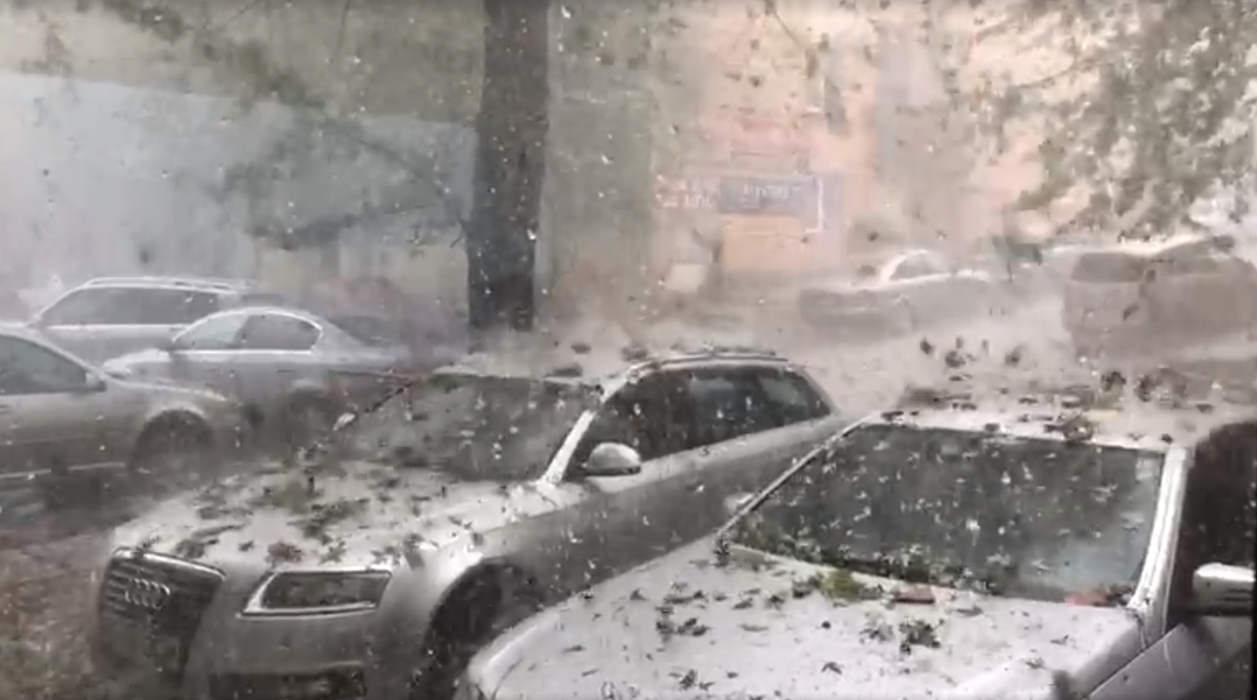 Potop în România! Imagini apocaliptice în marile orașe din țara noastră, în urma haosului meteorologic