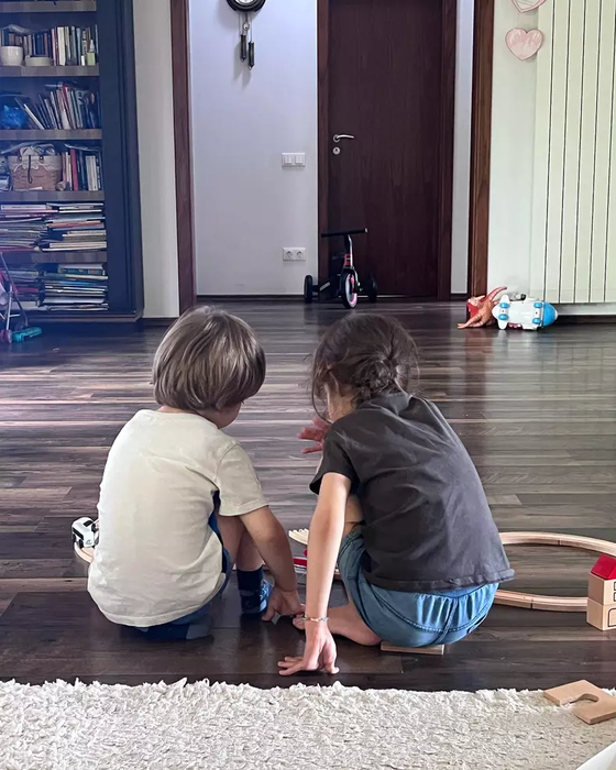 Cum arată casa în care locuiesc Simona Gherghe și soțul ei. Vila se află în complexul lui Cristian Țânțăreanu