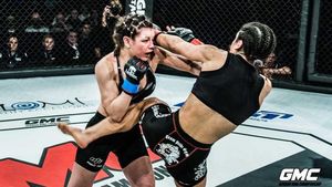 Cine este sexoasa luptătoarea de MMA care se întreține din OnlyFans? “În sfârșit îmi permit să mă antrenez zilnic”