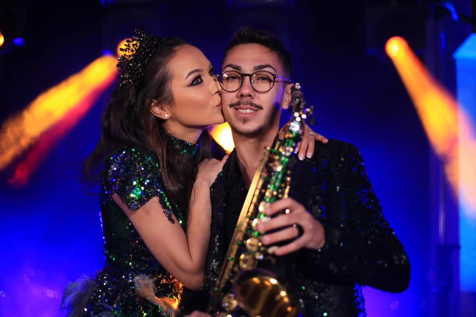 Aflat în război cu Vlăduța Lupău, Armin Nicoară a făcut un anunț despre el și iubita sa! Cât de HOT este Claudia Puican în costum de baie