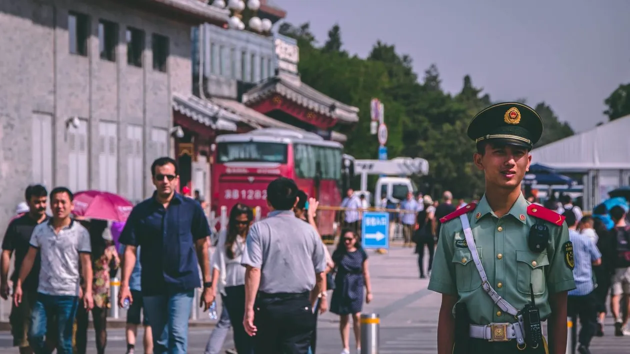 Decizie radicală în China! Se interzice accesul persoanelor nevaccinate în supermarketuri, școli, spitale, mijloace de transport și alte locuri publice