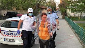 O infirmieră beată a provocat două accidente în Iași, după ce a ieșit din tură! Ce alcoolemie avea femeia