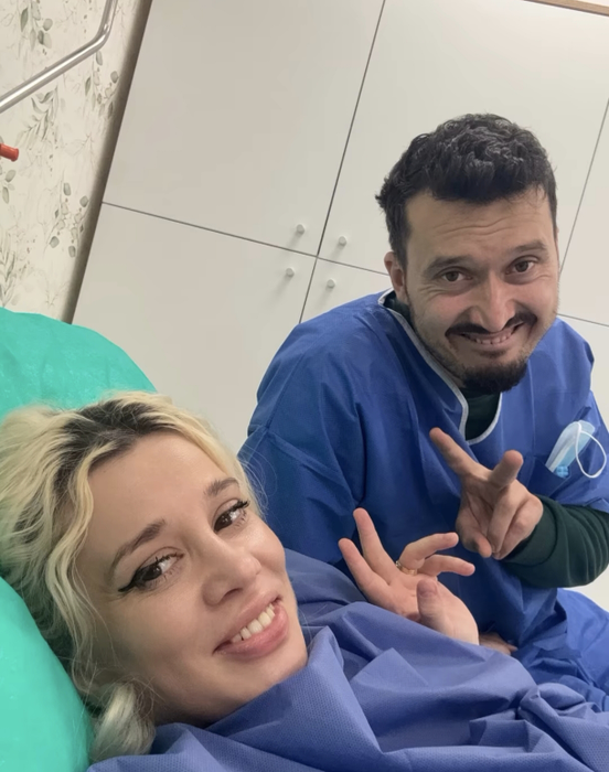 Anisia Gafton a născut! Prima poză cu băiețelul ei și al lui Florin Serghei