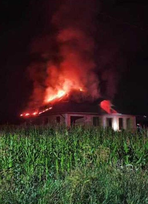 Un polițist din Dorohoi a fost ținta unei răzbunări crunte. Casa i-a fost incendiată! Nu e prima dată când se confruntă cu astfel de lucruri