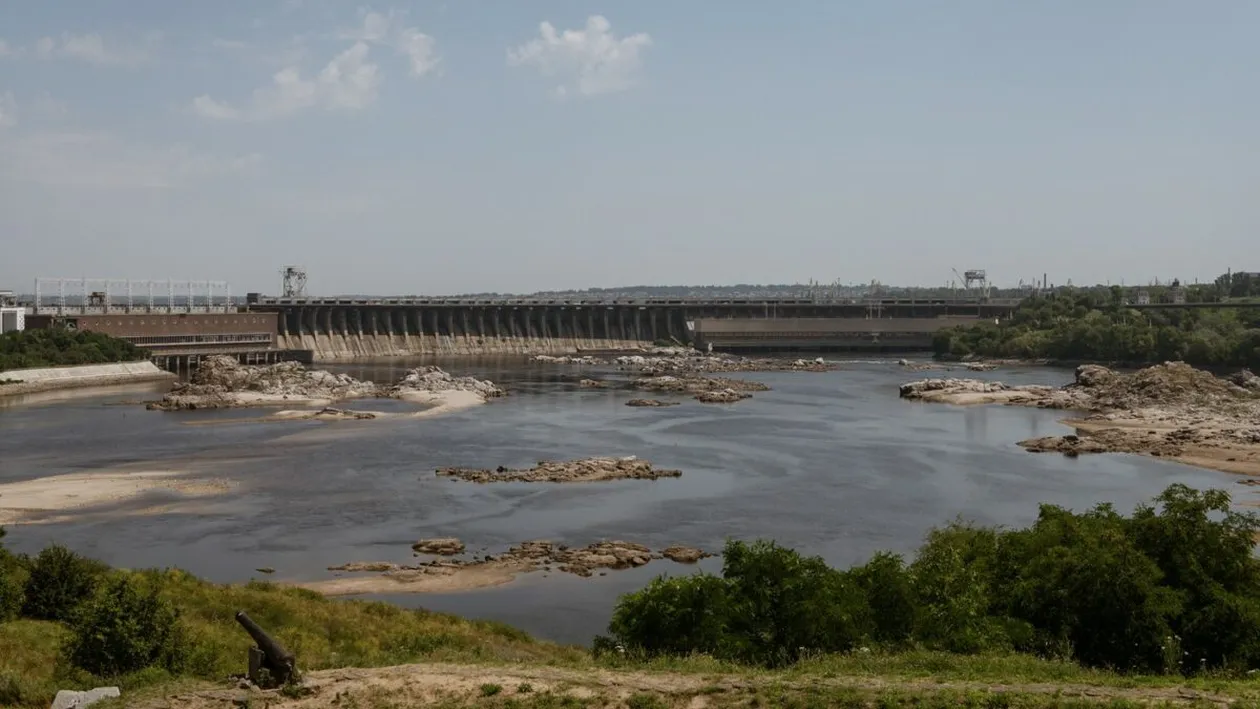 Apariție uluitoare la barajul Nova Kakhovka din Ucraina, bombardat în 2023 de Rusia. Specialiștii sunt încântați, dar și îngroziți