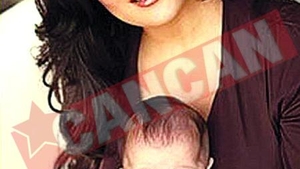 Salma Hayek nu mai doarme de 18 luni