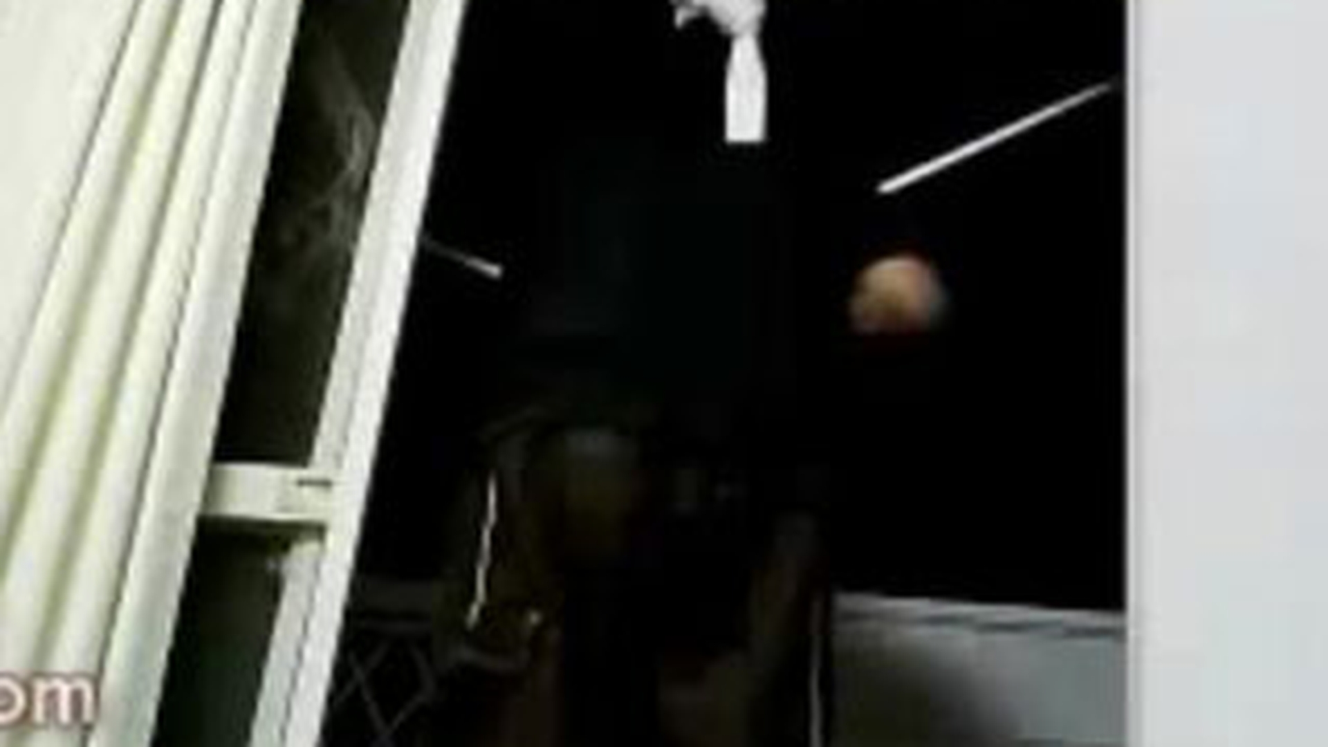 VIDEO HORROR! Un tanar de 24 de ani si-a transmis sinuciderea pe internet!