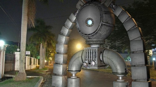 Asta e culmea sesizarilor! O bucuresteanca vrea ca primaria sa trimita un robot sa-i mute casa! Vezi toata povestea!