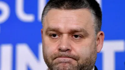 Scandal în coaliție după introducerea pe furiș în buget a unui mecanism pentru plata datoriilor Primăriei Capitalei