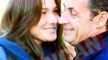 Isi fac cuibusor de nebunii in casa lui YSL