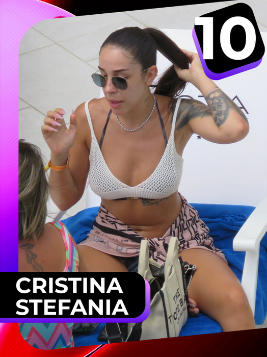 Mădălina Ghenea, Adelina Pestrițu și Daniela Crudu, super-hot! Top 50 dive care s-au jucat cu imaginația privitorilor