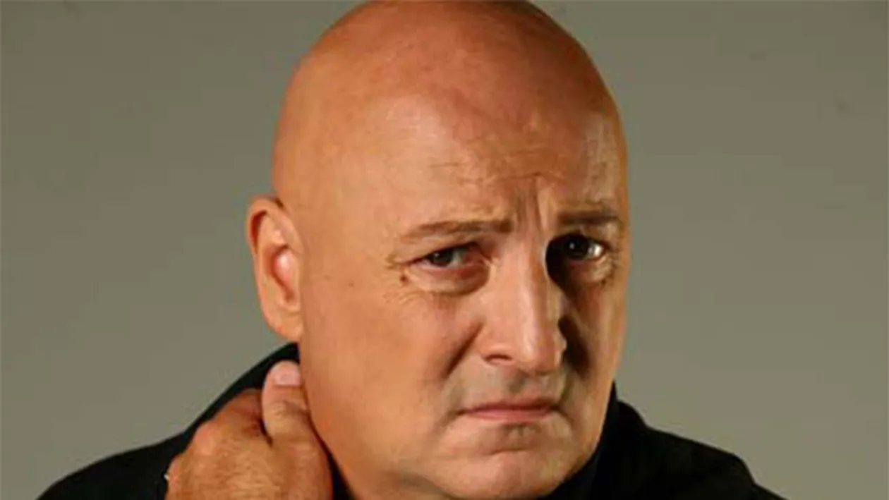 Un spectacol de la Nottara, suspendat din cauza problemelor de sanatate ale lui Constantin Cotimanis