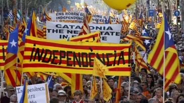 Protest uriaş la Barcelona! Peste 300.000 de oameni, pe străzi