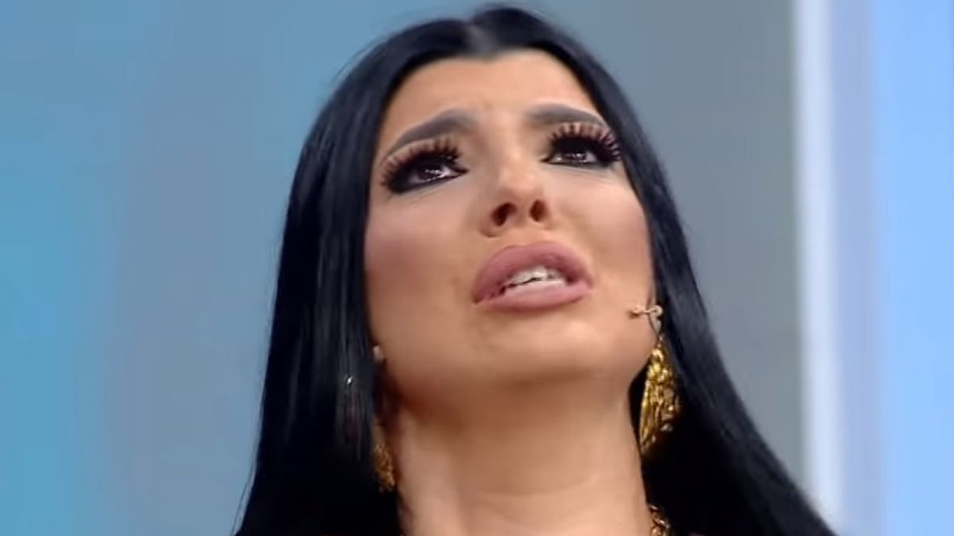 EXCLUSIV. Andreea Tonciu, în doliu! Bruneta a pierdut încă un membru drag din familie: "Îmi pare enorm de rău că nu am mai apucat să vorbesc cu el"