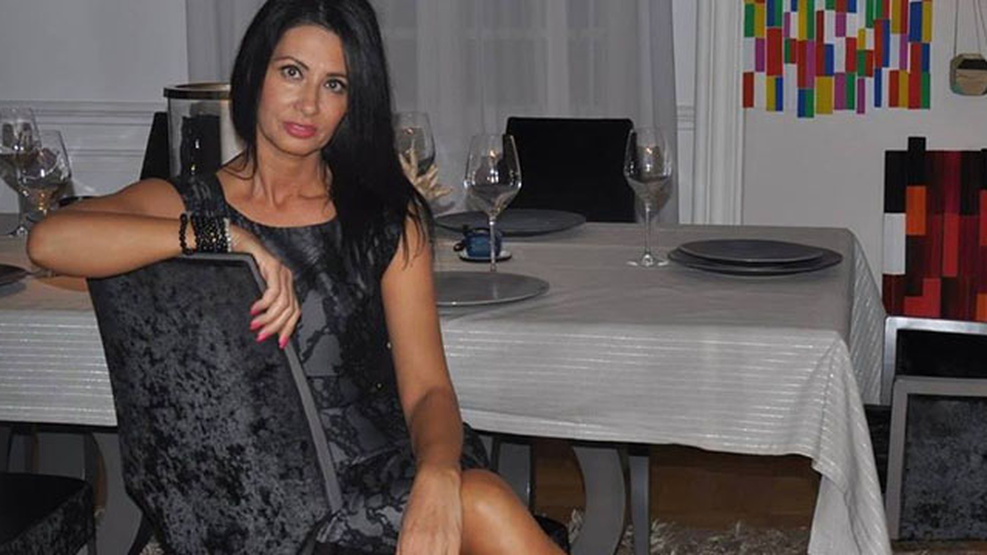 Mama Antoniei a facut furori in noaptea de REVELION! Uite cat de bine arata la aproape 41 de ani!