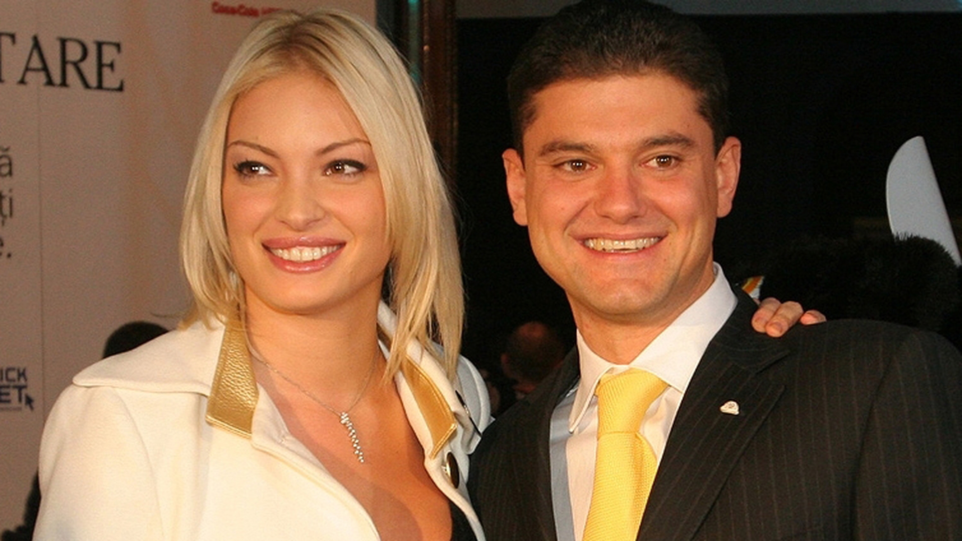 La un pas de bataie! Boureanu, injurat de Turcu Jr.: "Nu stii sa tii femeia langa tine! Au luat-o toti pe Valentina!"
