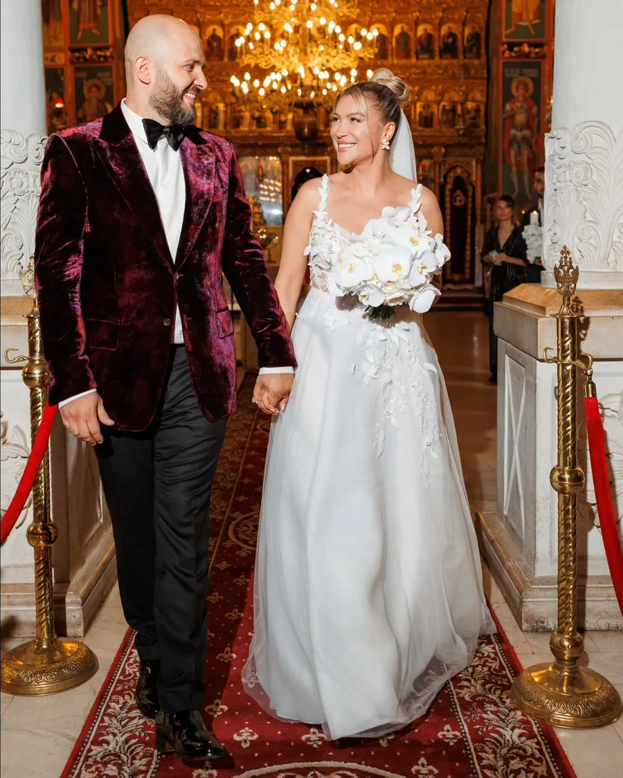 Lora și Ionuț Ghenu s-au căsătorit acum o lună într-un cadru spectaculos