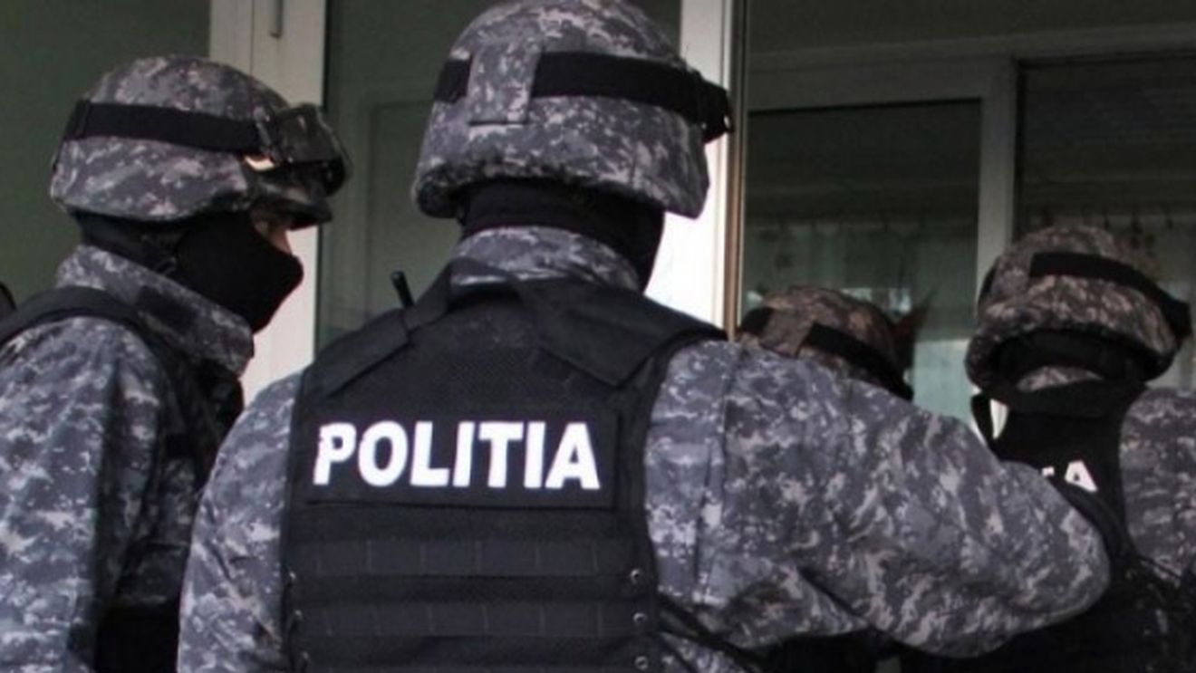 Dezvaluiri de senzatie despre gruparea "Academia infractorilor romani". Le puneau cutitul in mana si...
