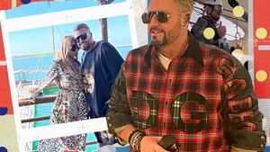 Filmări fabuloase cu designerii în Dubai. Clara Rotescu și Cătălin Botezatu s-au aruncat pe aripile vântului