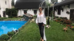Anamaria Prodan şi-a surpins prietenii virtuali. Cu ce a apărut încălţată vedeta