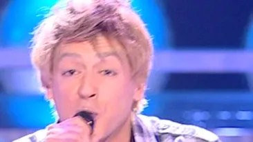 VIDEO Uite-l pe CRBL cum il imita pe Michel Telo! Canta mai bine sau danseaza Ai Se Eu Te Pego?