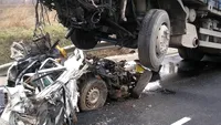 Accident tragic în Bihor. Un tânăr de 24 de ani a murit după ce un TIR i-a spulberat mașina