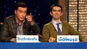 CODRUŢ KEGHEŞ alias "DEZBRĂCATU' de la Cronica Cârcotaşilor" s-a fotografiat alături de băieţelul lui, iar fanii au rămas mască! Asemănarea este izbitoare!