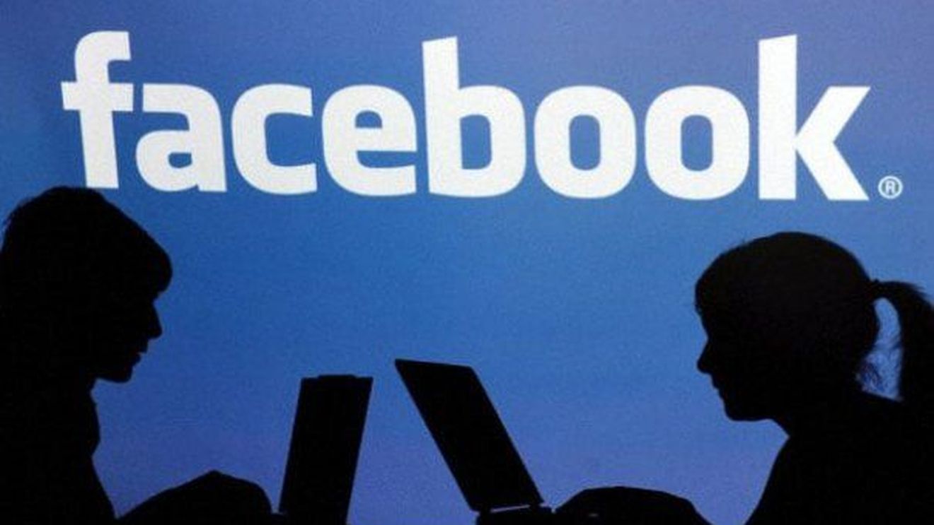 Bărbat din Alba, condamnat pentru că i-a spart iubitei contul de Facebook și a făcut publice conversațiile ei