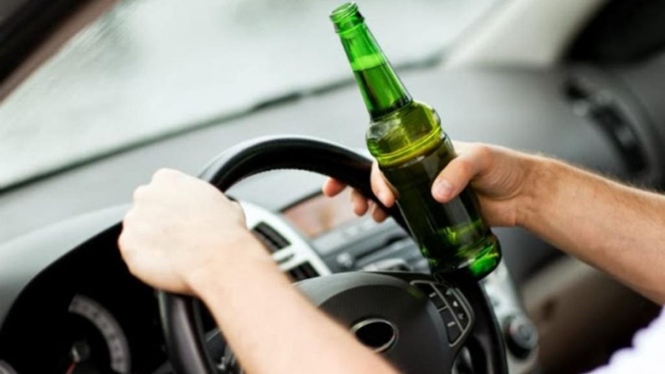 În cât timp se elimină alcoolul din organism dacă vrei să te urci iar la volan. Date importante pentru șoferi