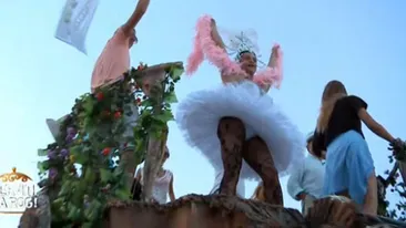 Diva care le-a luat fata Laurei Cosoi si Andreei Tonciu! Toata lumea se uita numai dupa ea! Vezi ce spectacol a facut pe litoral