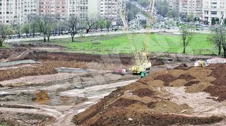 Se lucreaza la foc automat