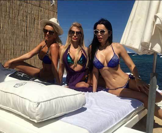 Brigitte a făcut furori pe plaja din Saint Tropez