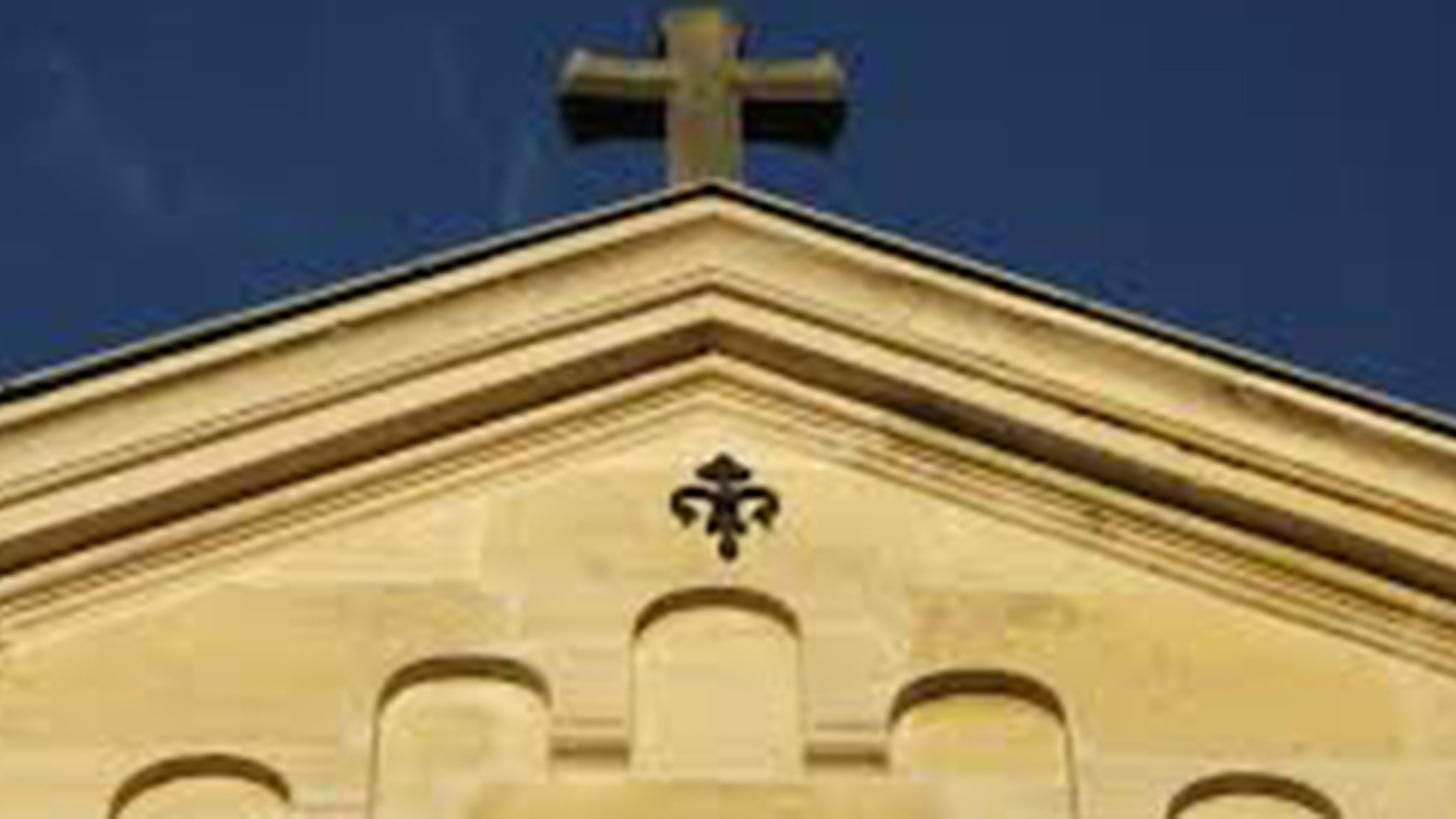 Primul cuplu de homosexuali care beneficiaza de parohie! Un preot este din Brasov si unul din Leipzig