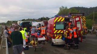 Majoritatea pasagerilor din autocarul care s-a rasturnat erau copii! Bebelus mort in accidentul din Franta