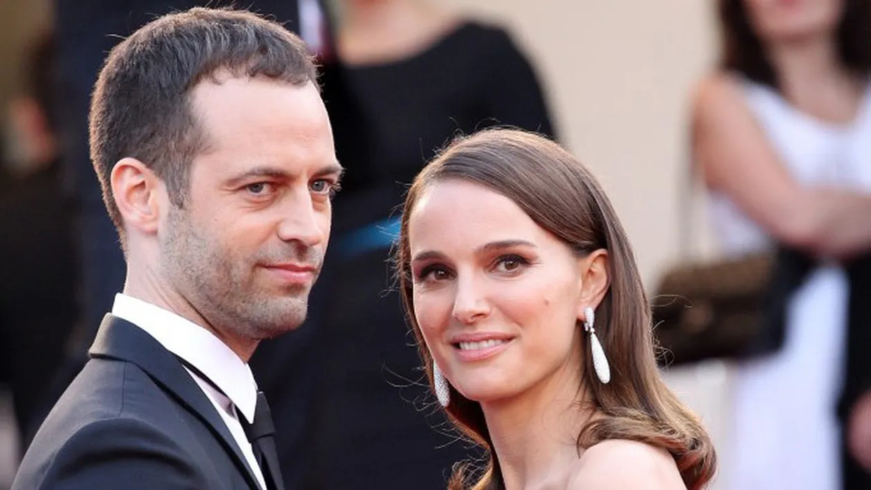 Vedeta este însărcinată a doua oară! Nu a spus nimic, însă rochia a dat-o de gol