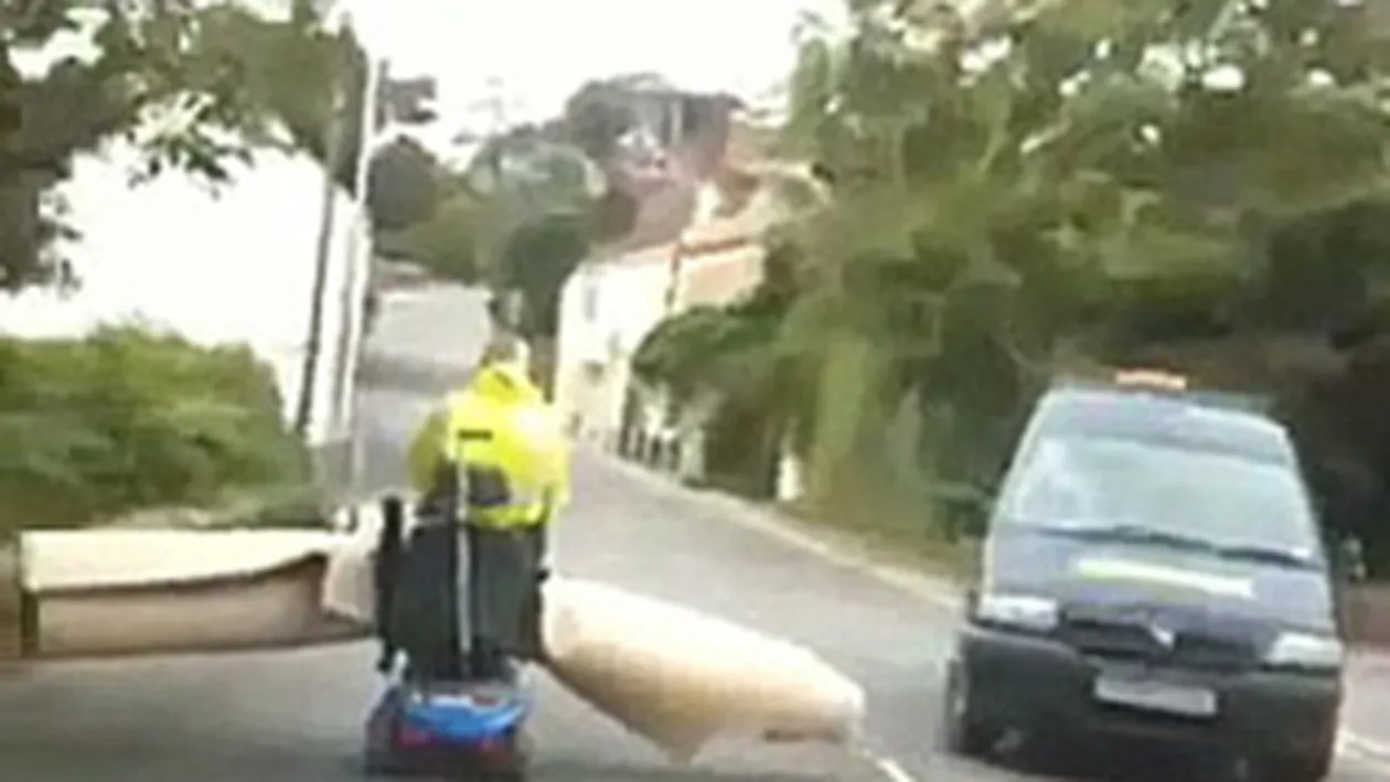 A iesit cu ditamai covorul in trafic