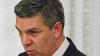 Votul pe suspendare a lui Basescu este secret, cu bile. Tot Parlamentul stabileste azi data referendumului