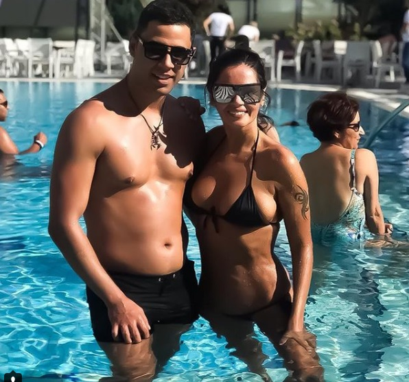 Are sau nu are chiloti pe ea? Oana Zăvoranu a încins imaginația fanilor de pe Instagram