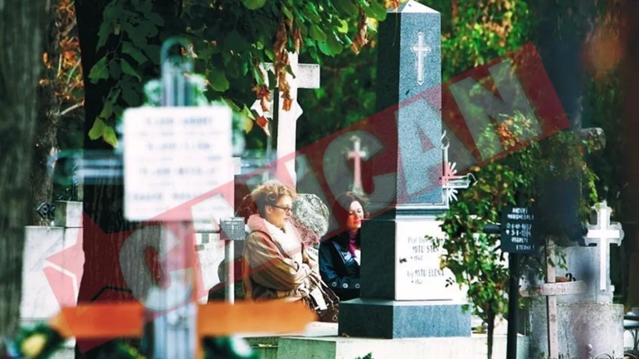 A aprins o lumanare la mormintele socrilor