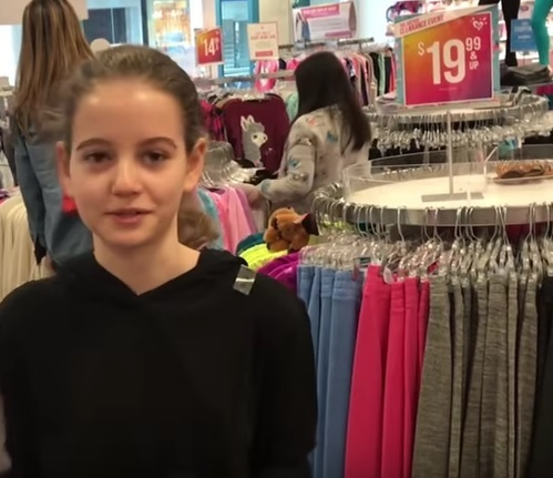 Irinuca şi Monica Gabor au mers la cumpărături în America! Ce a vrut să probeze Irina şi nu a lăsat-o mama ei? „Nu, în niciun caz!” A pus-o imediat la punct!