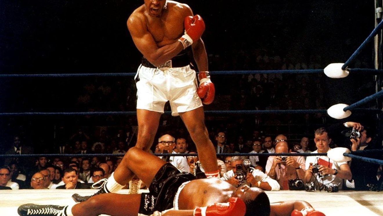 A murit legenda boxului, Muhammad Ali!
