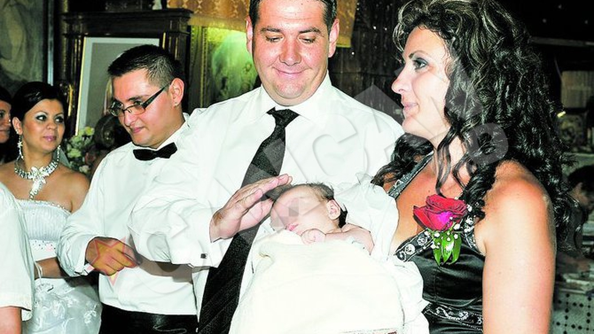 Adriana Popescu, suparata pe Adi Caval, care o acuzase ca ii destrama familia: "Nasul mi-a zis ca ma iubeste de trei ani!"