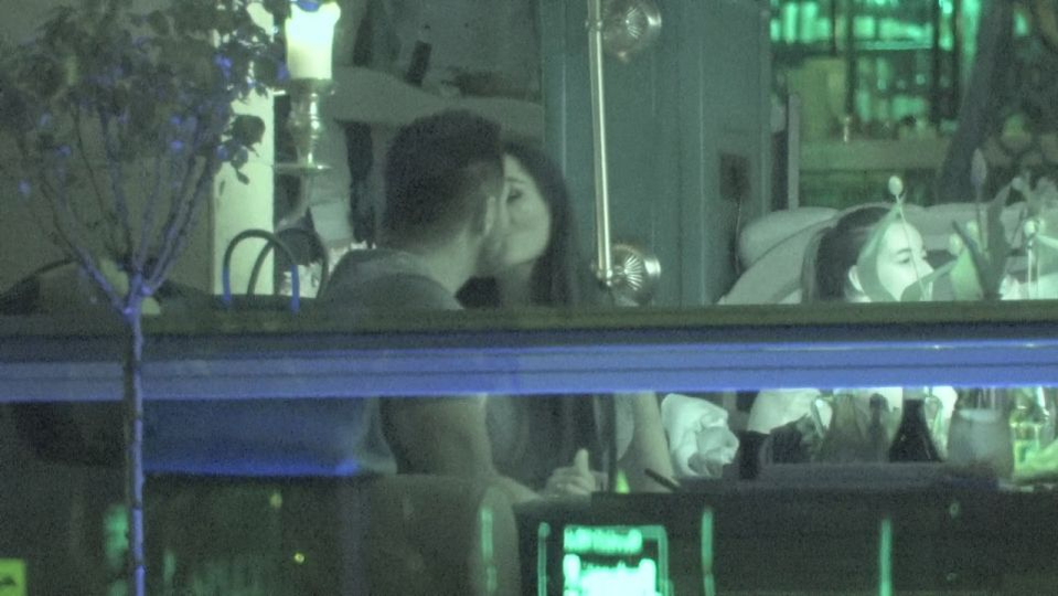 Brigitte Năstase și Florin Pastramă și-au dau frâu dorințelor într-un restaurant. Sursa foto: wowbiz.ro