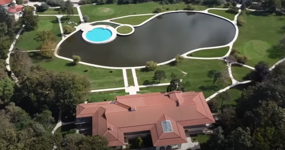 Cum arată acum vila lui Nicolae Ceaușescu de la Neptun? Sursă foto: Youtube G4Media